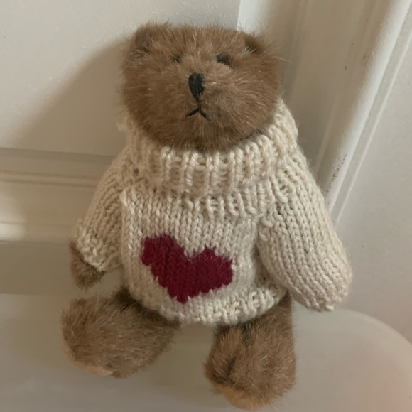 *NWT* Boyd’s Collection Stuffed Bear